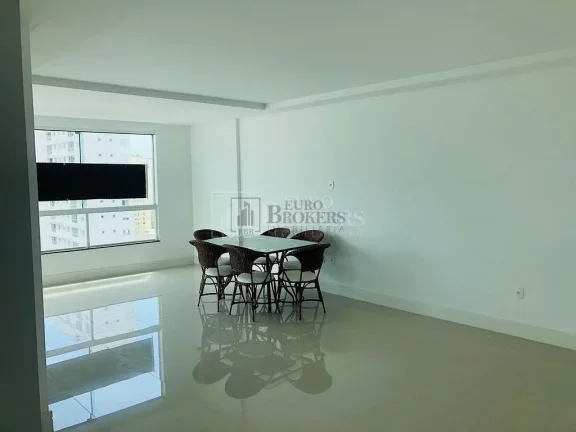 Imagem Apartamento com 3 suítes no Centro de Balneário Camboriú