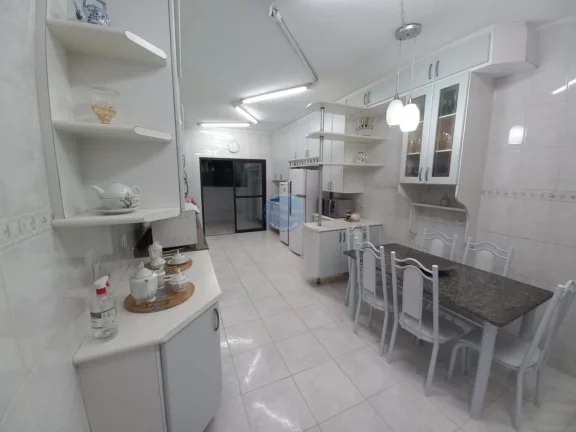 Imagem Belo Apartamento a venda no Embaré em Santos