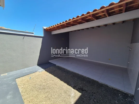 Imagem Casa Geminada na Zona Norte de Londrina – 2 Quartos, Banheiro Social, 80m² Construídos em Terreno de 125m², 1 Vaga de Garagem!