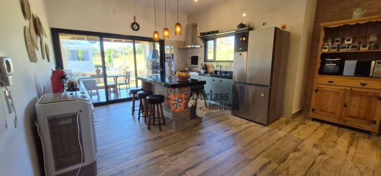 Imagem Casa com 5 dormitórios à venda, 207 m² por R$ 1.500.000 - Riviera de Santa Cristina XIII - Paranapanema/SP