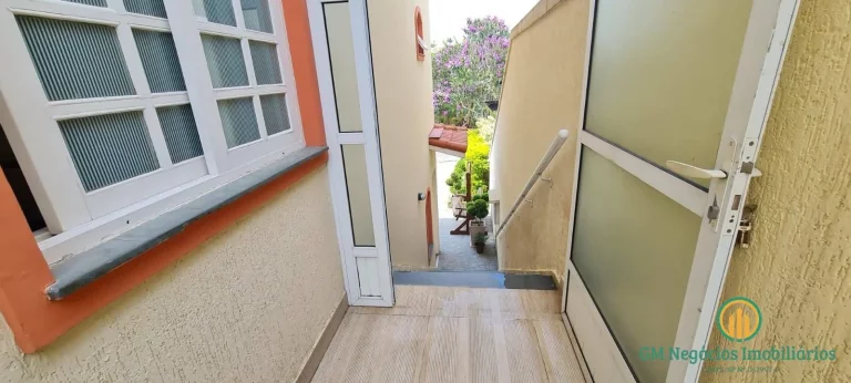 Imagem Casa com 3 suítes - Cond. Villa Nova - Granja Viana