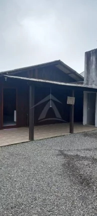 Imagem CASA DE MADEIRA, 2 QUARTOS, BARRA DO SAI