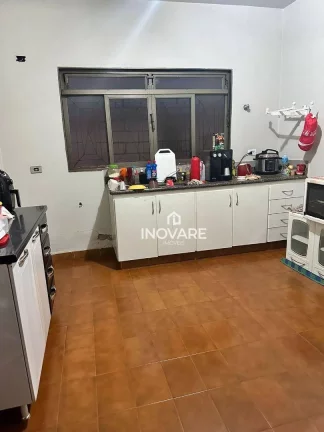 Imagem Casa com 3 dormitórios à venda, 320 m² por R$ 500.000,00 - Setor Central - Itumbiara/GO