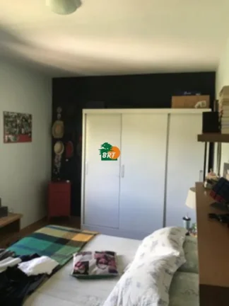 Imagem Casa para Venda em São Roque, Jardim Vinhas Do Sol (mailasqui), 5 dormitórios, 1 suíte, 2 banheiros, 4 vagas