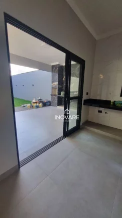 Imagem Casa com 3 dormitórios à venda, 185 m² por R$ 950.000 - Residencial beira Rio I - Itumbiara/GO