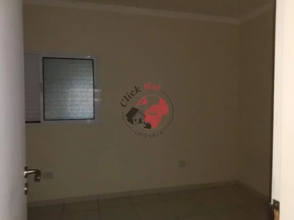 Imagem Sobrado em Condomínio à Venda, Frente a Praia, 2 suítes, varanda, quintal e 2 vagas, bairro Gaivota, Itanhaém