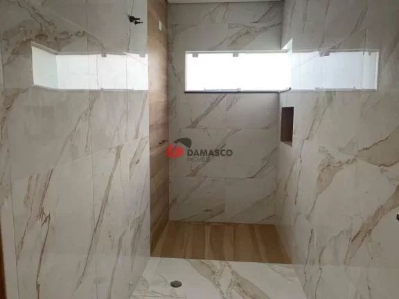Imagem Sobrado à venda 3 Quartos, 3 Suites, 4 Vagas, Campestre, Santo André - SP