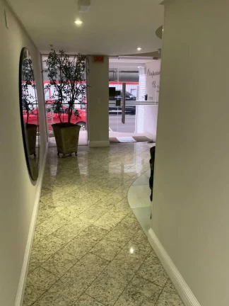 Imagem Cobertura duplex com 3 suítes sendo 1 master e 2 vagas - Meia Praia | Itapema/SC