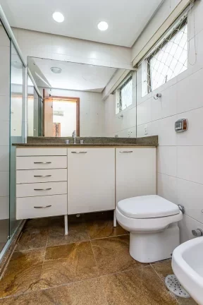 Imagem Apartamento à venda em Porto Alegre, Petrópolis, com 3 quartos, 124m2