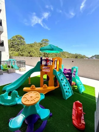 Imagem Apartamento com 2 dormitórios sendo 1 suíte e 1 vaga na Praia dos Amores em Balneário Camboriú
