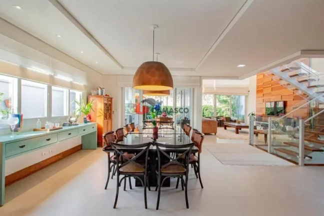 Imagem Sobrado à venda 4 Quartos, 4 Suites, 6 Vagas, 550M², Jardim São Caetano, São Caetano do Sul - SP