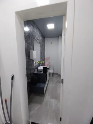 Imagem BARRACÃO/GALPÃO à venda com 384m² por R$ 1.800.000,00 no bairro Vargem Grande - PINHAIS / PR