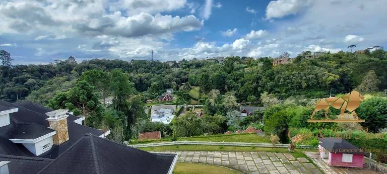 Imagem Casa com 350m² no Alto no Capivari em Campos do Jordão/SP
