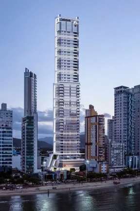 Apartamento diferenciado com 04 suítes na Barra Sul em Balneário Camboriú