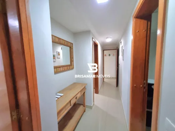 Imagem PITANGUEIRAS- LINDO APARTAMENTO TOTALMENTE REFORMADO E DECORADO , 02 VAGAS DE GARAGEM , UMA QUADRA MAR.