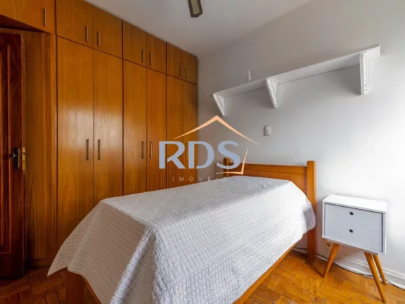Imagem Oportunidade ! Apartamento 190 m² ! 03 dormitórios 01 suíte 01 dormitório com varanda. Próximo metrô Oscar Freire