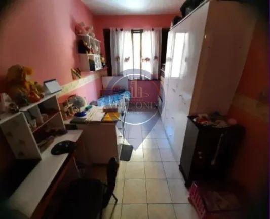 Imagem Imóvel de Luxo no Cambuci: Casa à Venda com 4 Quartos, 1 Suíte, 2 Salas, 4 Banheiros, 10 Vagas de Garagem e 292m² de Área.