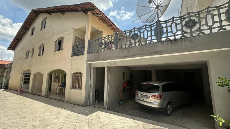 Imagem Sobrado com 2 dormitórios à venda, 400 m² por R$ 950.000,00 - Jardim Carlos Cooper - Suzano/SP