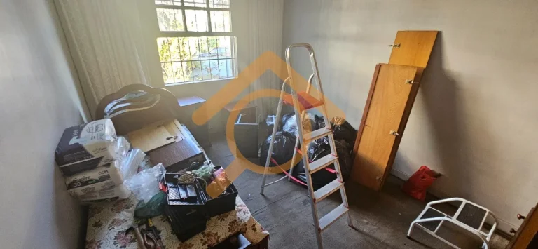 Imagem Casa em Condomínio à Venda em São Paulo-SP, Jardim Campo Grande: 4 Quartos, 2 Suítes, 3 Salas, 5 Banheiros, 4 Vagas, 250 m². Oportunidade para Reforma: 2 Casas, 350 m².