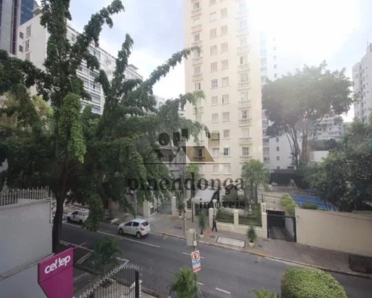 Imagem Apartamento amplo, arejado, com living para 2 ambientes, 2 dormitórios, lavabo, cozinha, área de s...