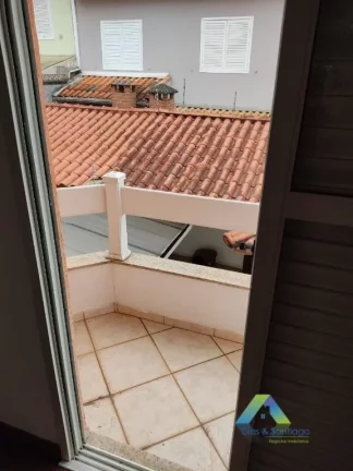 Imagem Lindo sobrado 3 suites, 4 vagas, espaço Gourmet localização privilegiada com excelente valor !
