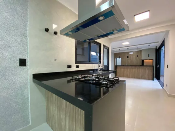 Imagem Casa de Alto Padrão no Condomínio Villa dos Inglezes