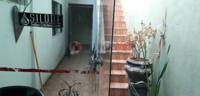 Imagem Casa Residencial ou Comercial à Venda no bairro Santa Terezinha em São Bernardo