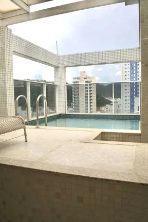 Imagem Cobertura duplex com 4 suítes e 4 vagas de garagem em Balneário Camboriú