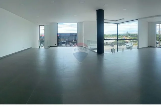 Imagem Prédio Comercial de Alto Padrão em Localização Estratégica