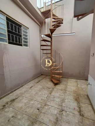 Imagem Casa - Vila Aprazível - Jacareí - 4 dormitórios (1 suíte)