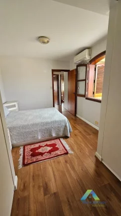 Imagem Sobrado em condomínio fechado com 4 dormitórios e 5 vagas em Vila das Mercês/SP!