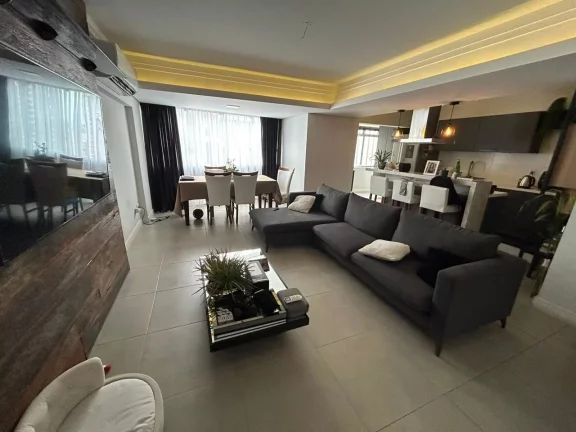 Imagem Amplo apartamento de 3 quartos sendo 1 suite mais 2 vagas com