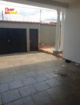 Imagem Casa à venda em Campos Elíseos, Ribeirão Preto-SP: 3 quartos, 1 sala, 3 banheiros, 2 vagas de garagem, 160m² de área.