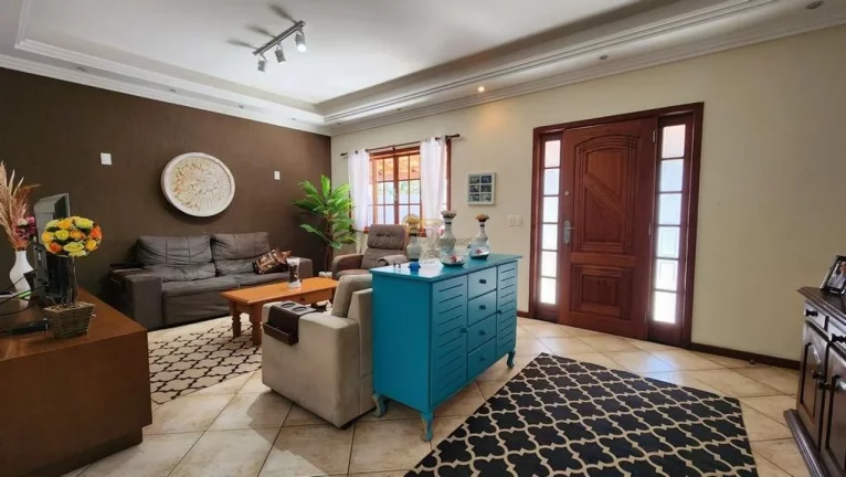 Imagem Casa para Venda em Teresópolis / RJ no bairro Fazendinha