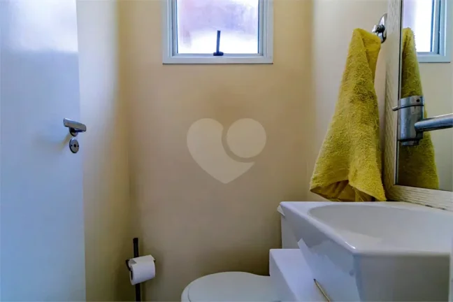 Imagem Casa à venda com 3 quartos, sendo 1 suíte, no condomínio Villa Bella, São Paulo - SP