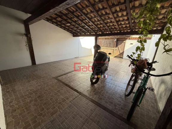 Imagem Casa com 3 dormitórios à venda, 200 m² por R$ 800.000,00 - Palmeiras - Cabo Frio/RJ