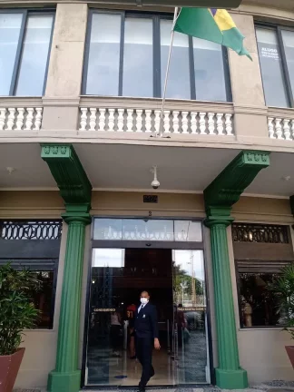 Imagem SALA COMERCIAL EM EDIFICIO HISTÓRICO NA CINELÂNDIA / IMÓVEL MOBILIADO