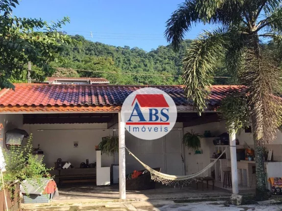Imagem Sobrado com 4 dormitórios à venda, 235 m² por R$ 840.000,00 - Vale Verde - Cubatão/SP