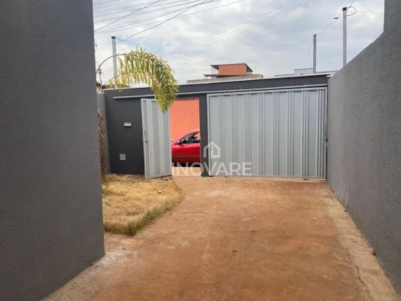Imagem Casa com 3 dormitórios à venda, 80 m² por R$ 320.000,00 - Afonso Pena - Itumbiara/GO