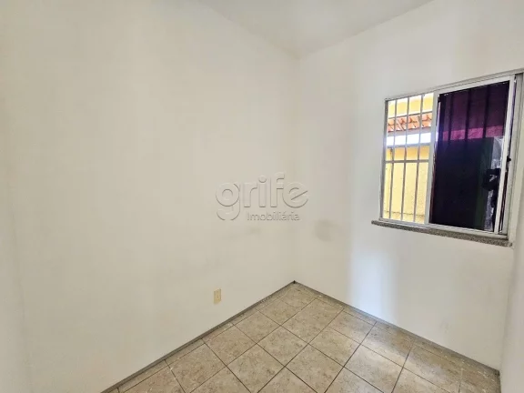 Imagem A 300 metros da Av José Bastos, com acesso rápido e fácil a locais como Escolas, parada de Ônibu...