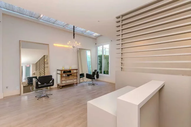 Imagem Apartamento frente mar com 4 suítes e 4 vagas de garagem em Balneário Camboriú