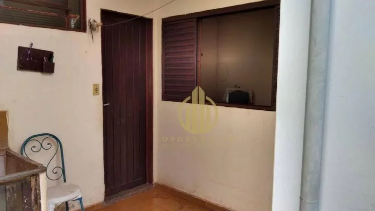 Imagem Casa com 3 dormitórios e edícula no Ipiranga à venda em Ribeirão Preto/SP