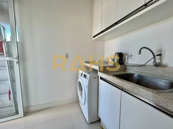 Imagem Cobertura mobiliada com 2 suítes, 3 vagas e completa área gourmet à venda no Santo Antonio. Excel...