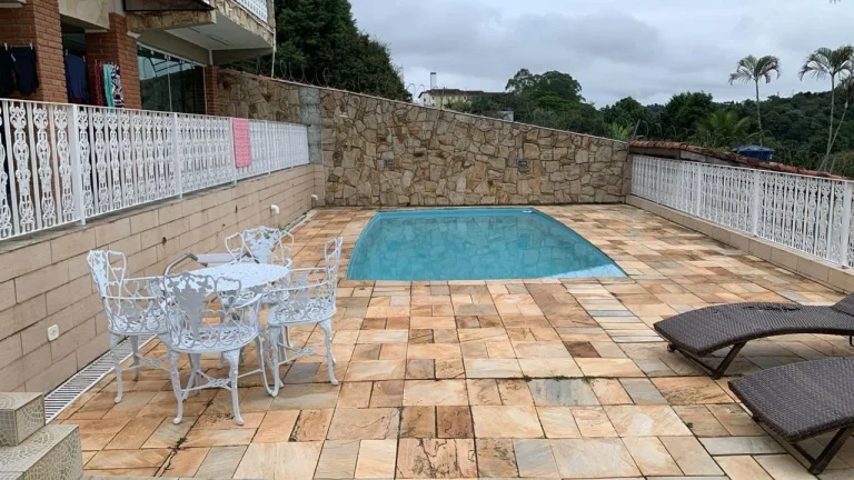 Imagem Chácara Santa Isabel - 1.000M², Aceita Permuta Apartamento Zona Oeste/SP, 3 Dorms, 3 Suítes, 4 Vagas, Churrasqueira, Piscina, Campo de Futebol.