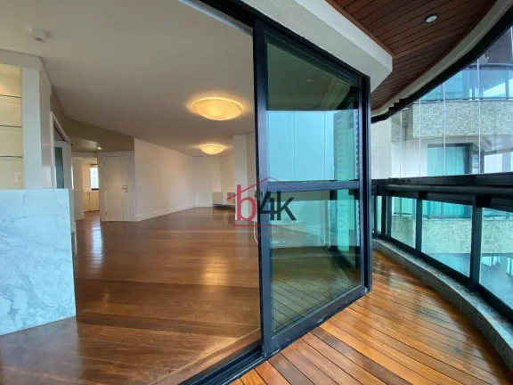 Imagem Apartamento reformado com 125 m2 à venda no Camp Belo! 3 suítes e 3 vagas