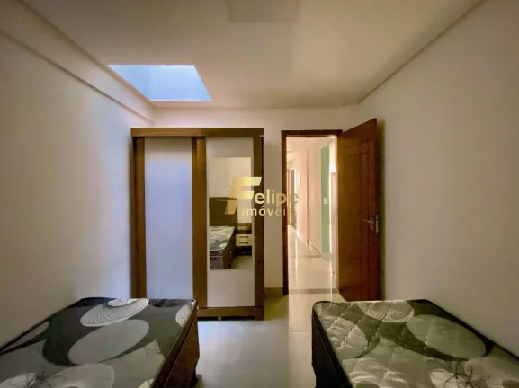 Imagem UM LINDO APARTAMENTO COM PRÉDIO NA FRENTE DA PRAIA.