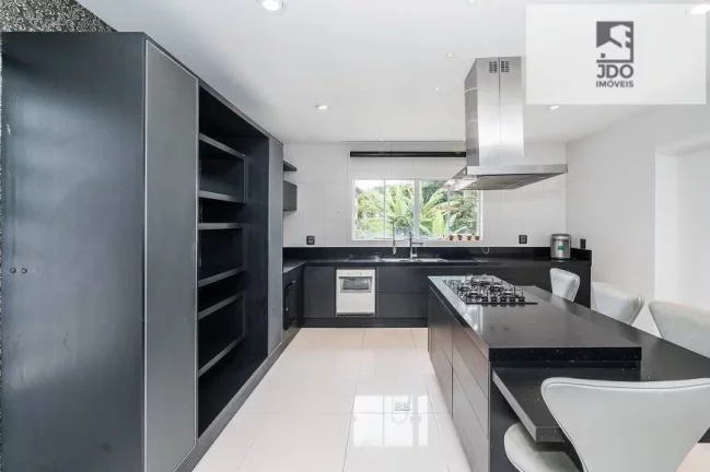 Imagem Casa Triplex a Venda no bairro Jardim Social - Curitiba, PR