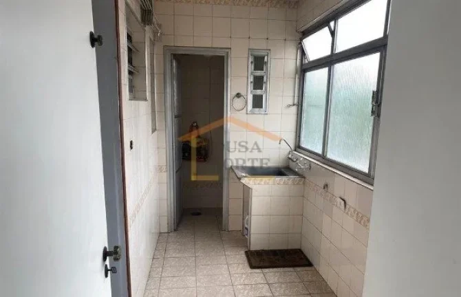 Imagem Apartamento 3 dormitórios, sendo 1 suíte com armários, 2 banheiros, cozinha ampla, com armários,...