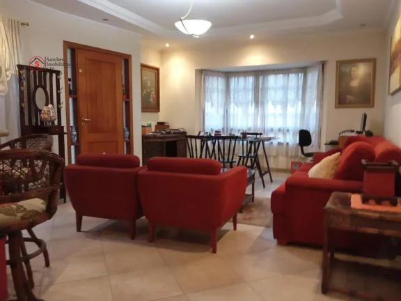 Imagem AMPLO SOBRADO A VENDA NA VILA PRUDENTE COM 5 DORMITÓRIOS E 3 SUITES, PISCINA, CHURRASQUEIRA E FORNO DE PIZZA. 5 VAGAS DE GARAGEM. RUA LARGA, TRANQUILA