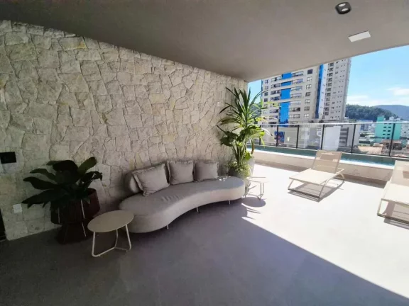 Imagem Apartamento com 3 suítes e 2 vagas de garagem em Balneário Camboriú/SC